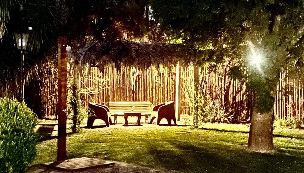 Ruda Lodge Exclusive Bed & Breakfast เฮเนรัล โรดริเกซ ภายนอก รูปภาพ