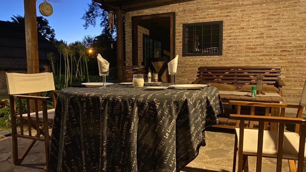 Ruda Lodge Exclusive Bed & Breakfast เฮเนรัล โรดริเกซ ภายนอก รูปภาพ